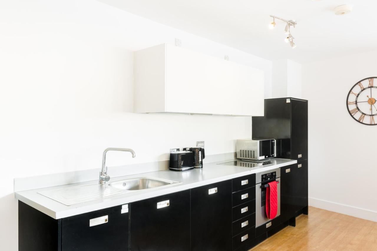 Washington 2 Bedroom Apartment By The Cube & Mailbox & Private Terrace Birmingham Exterior photo
