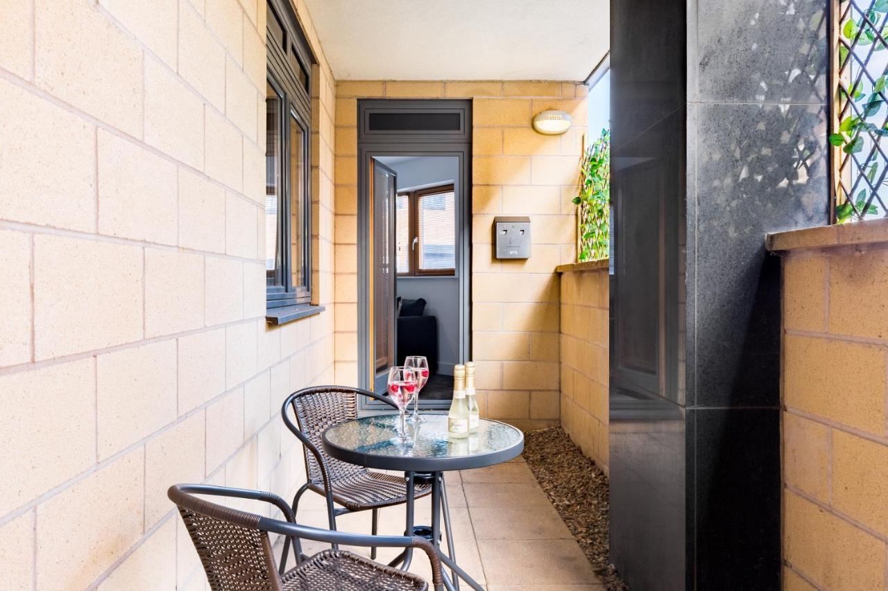 Washington 2 Bedroom Apartment By The Cube & Mailbox & Private Terrace Birmingham Exterior photo
