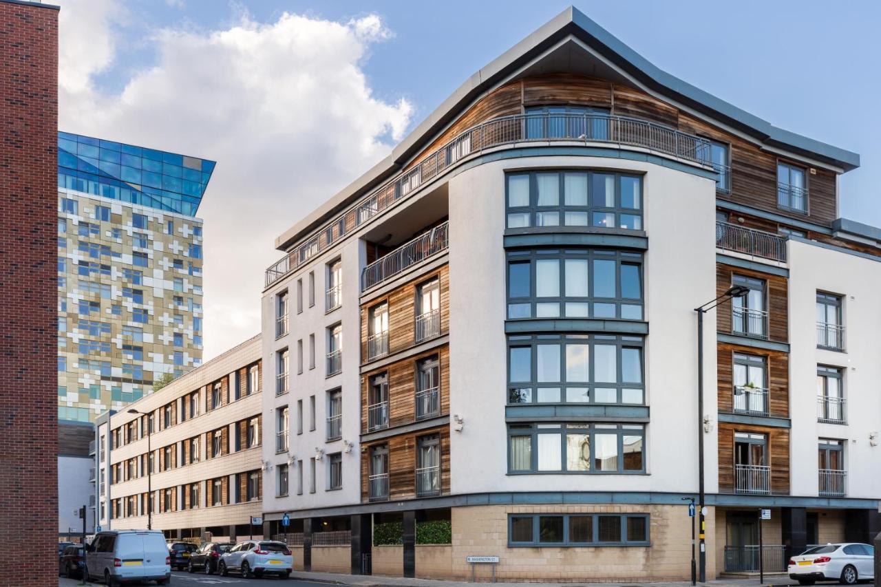 Washington 2 Bedroom Apartment By The Cube & Mailbox & Private Terrace Birmingham Exterior photo