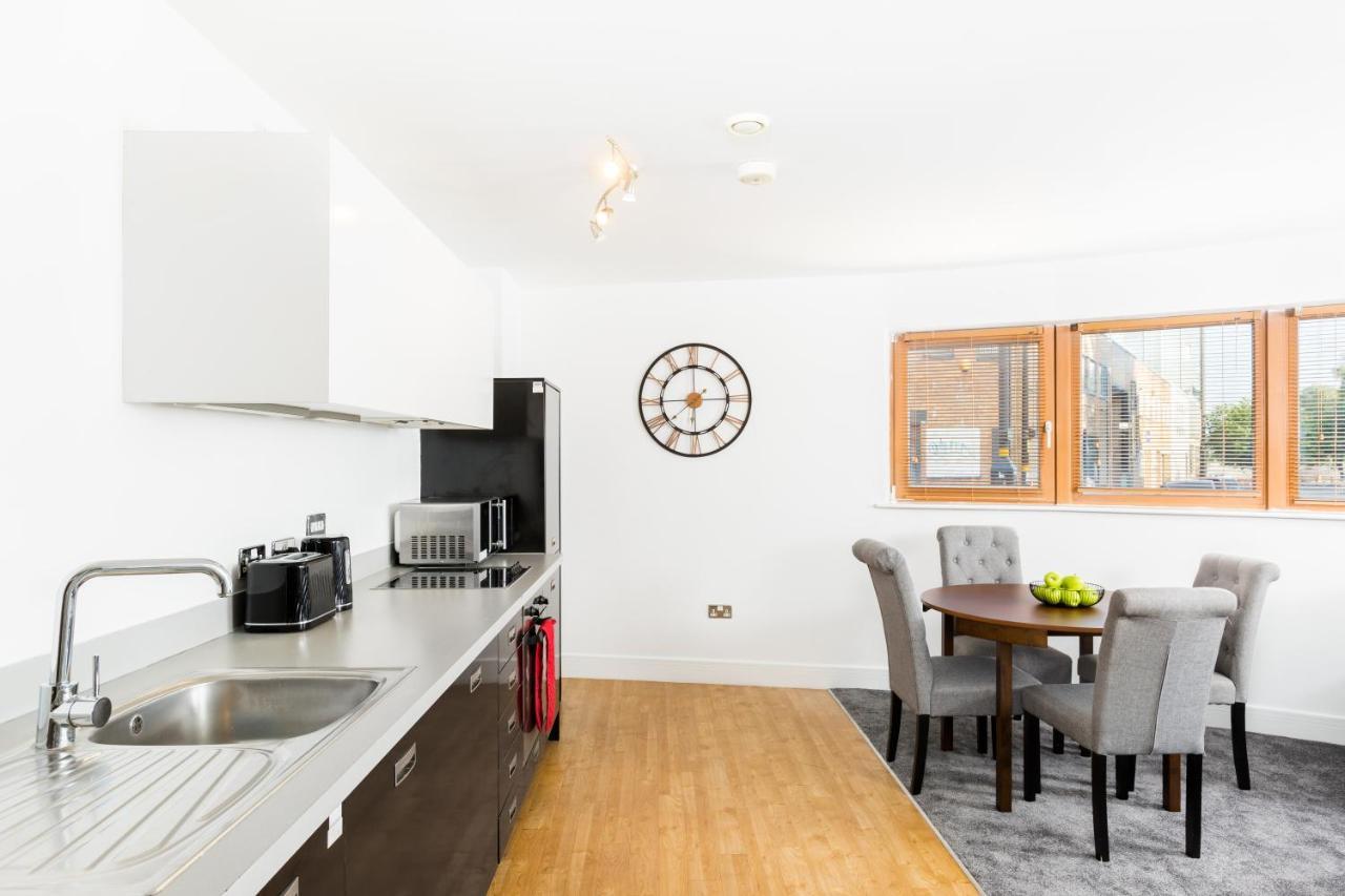 Washington 2 Bedroom Apartment By The Cube & Mailbox & Private Terrace Birmingham Exterior photo