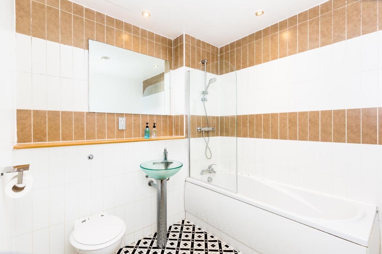 Washington 2 Bedroom Apartment By The Cube & Mailbox & Private Terrace Birmingham Exterior photo